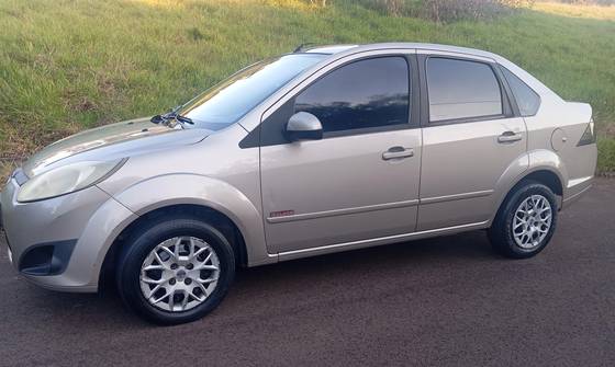 FORD FIESTA 1.6 MPI CLASS SEDAN 8V FLEX 4P MANUAL FORD FIESTA 1.6 MPI CLASS SEDAN 8V FLEX 4P MANUAL